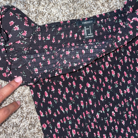 Perfect summer floral fitted dress - Picture 3 of 4